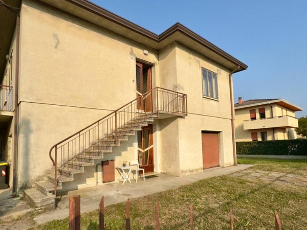 casa indipendente in vendita a Padova in zona Brentelle