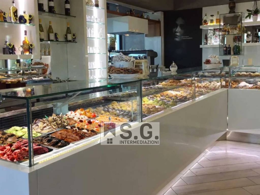 negozio in vendita a Padova in zona Savonarola