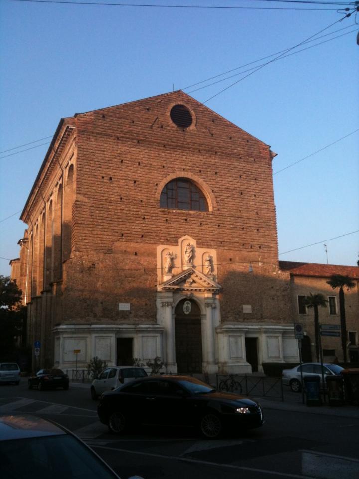 negozio in vendita a Padova in zona Centro Storico