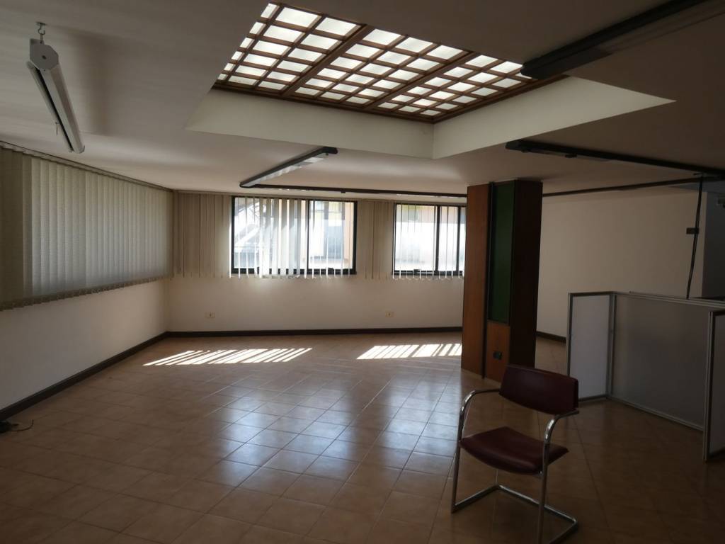ufficio in vendita a Padova in zona Savonarola