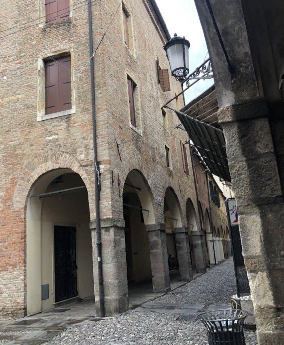 negozio in vendita a Padova in zona Centro Storico