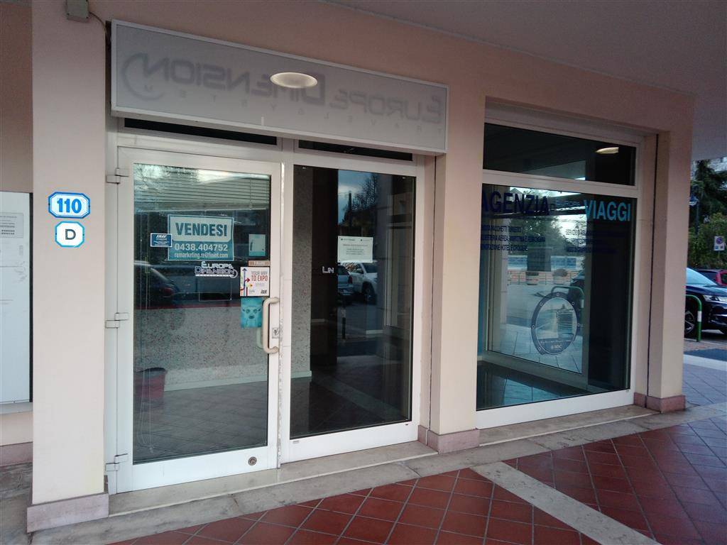 negozio in vendita a Padova in zona Montà