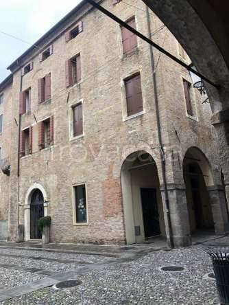 negozio in vendita a Padova in zona Centro Storico