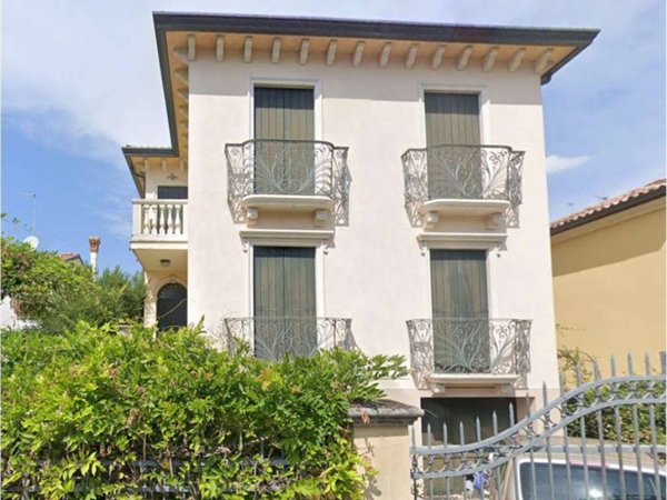 casa indipendente in vendita a Padova in zona Guizza