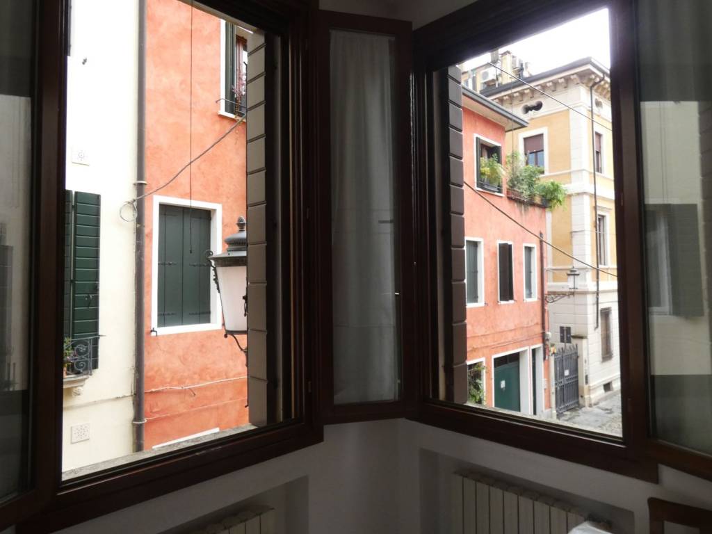 appartamento in vendita a Padova in zona Savonarola