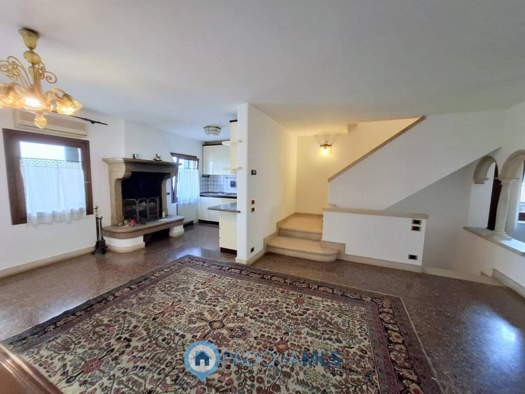 casa indipendente in vendita a Padova in zona Savonarola
