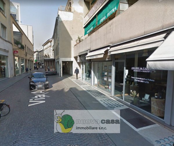 negozio in vendita a Padova in zona Centro Storico