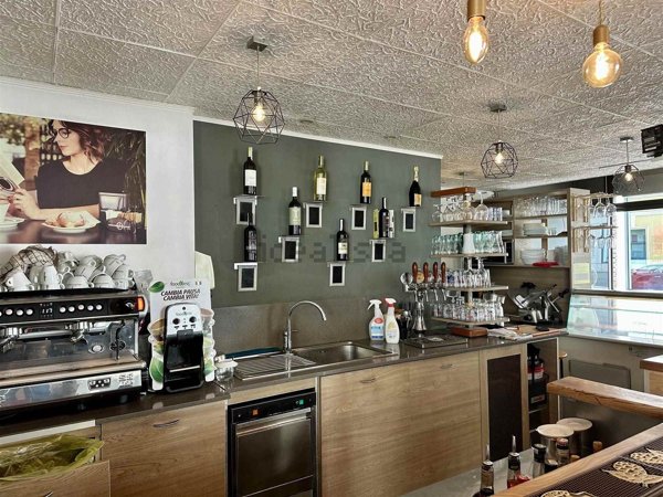 negozio in vendita a Padova in zona Savonarola