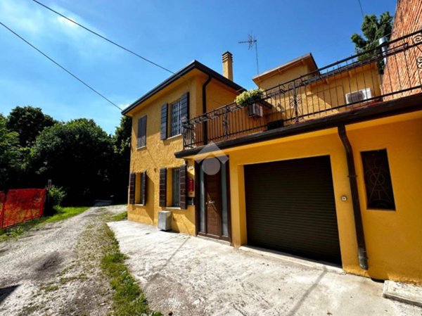 casa indipendente in vendita a Padova