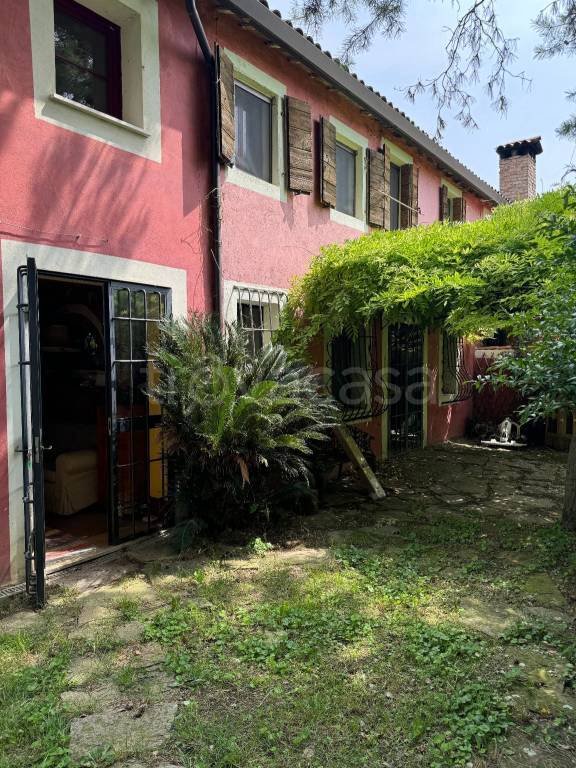 casa indipendente in vendita a Padova in zona Forcellini / Terranegra