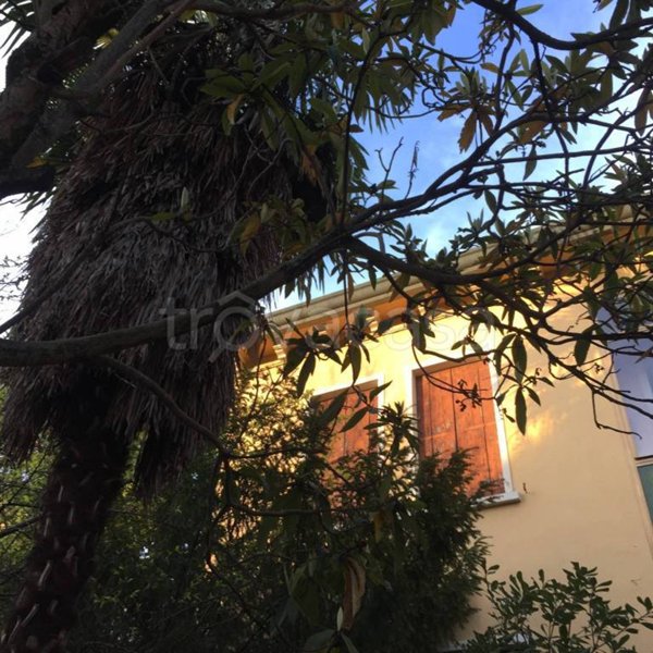 casa indipendente in vendita a Padova in zona Forcellini / Terranegra