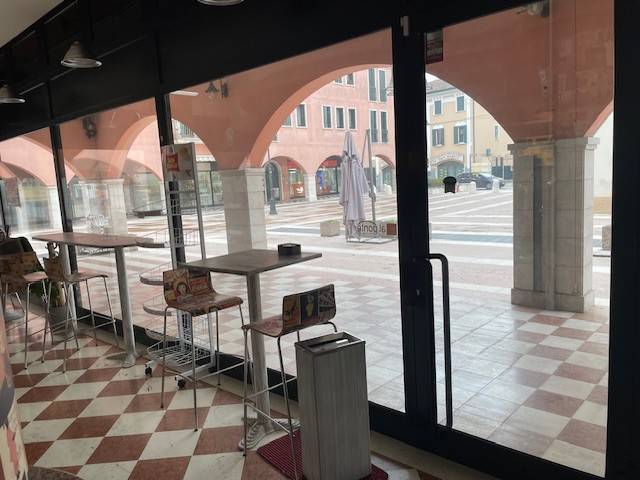 negozio in vendita a Padova in zona Ponte di Brenta