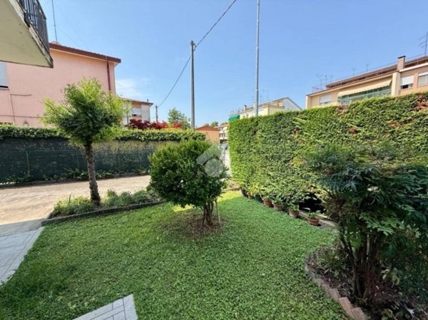casa indipendente in vendita a Padova in zona Forcellini / Terranegra