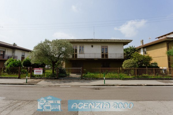 casa indipendente in vendita a Padova in zona Mortise