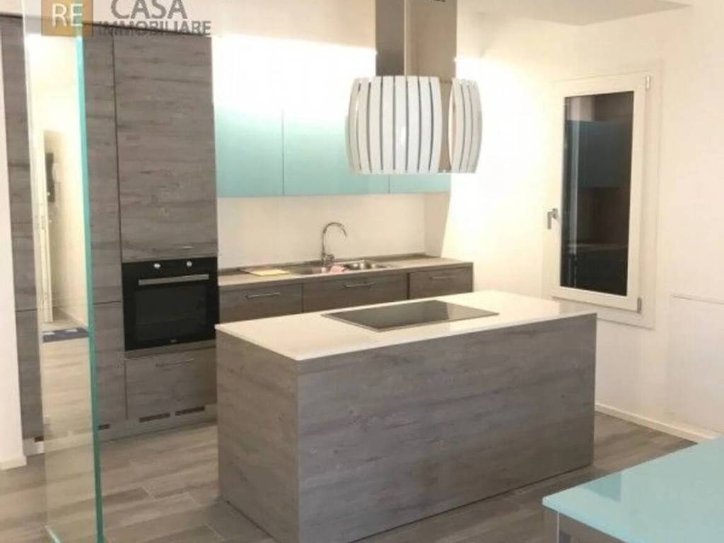 appartamento in vendita a Padova in zona Savonarola