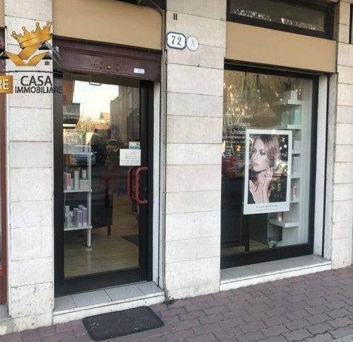 negozio in vendita a Padova in zona Savonarola