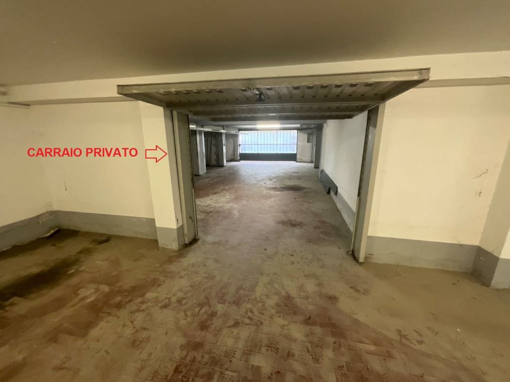 locale commerciale in vendita a Padova in zona Brentelle
