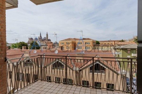 appartamento in vendita a Padova in zona Centro Storico