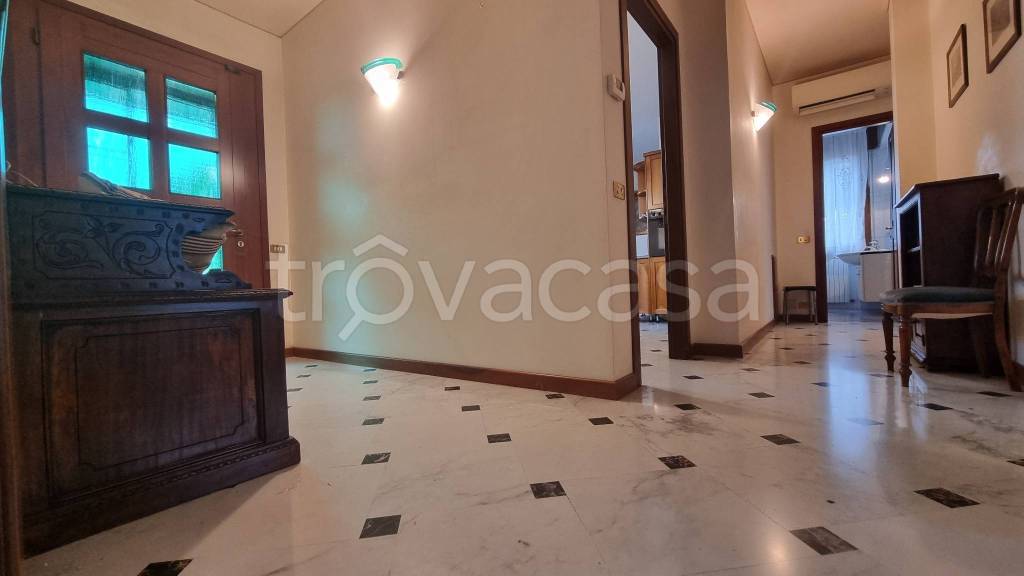 casa indipendente in vendita a Padova in zona Arcella