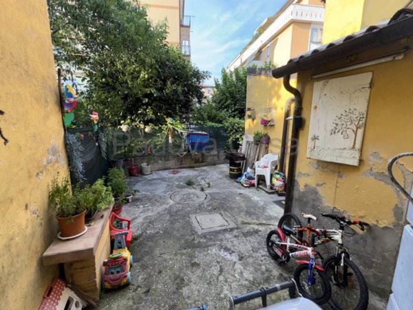 casa indipendente in vendita a Padova in zona Arcella