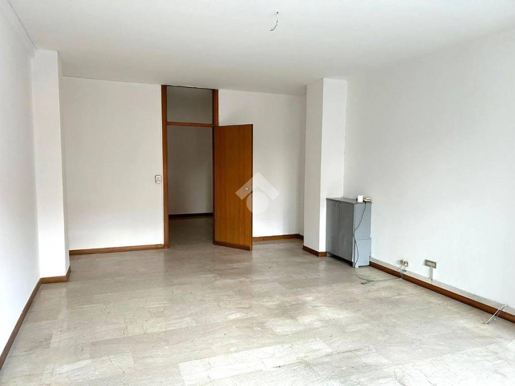 ufficio in vendita a Padova in zona Stanga