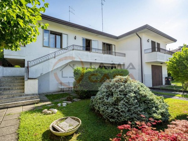 casa indipendente in vendita a Padova in zona Madonna Pellegrina