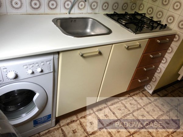 appartamento in vendita a Padova in zona Sant'Osvaldo / Santa Rita