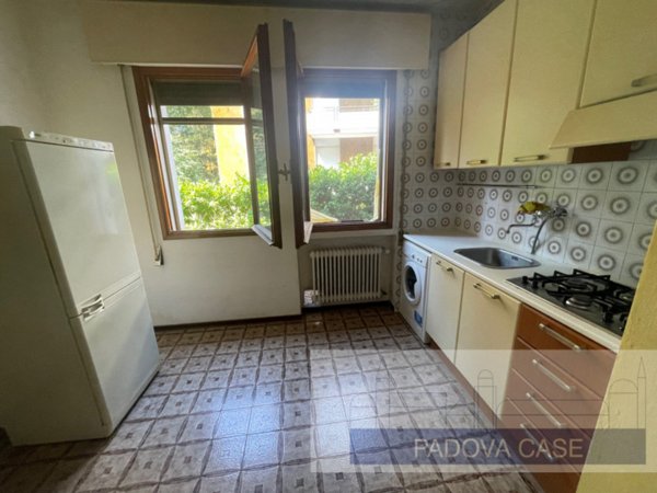 appartamento in vendita a Padova in zona Sacra Famiglia