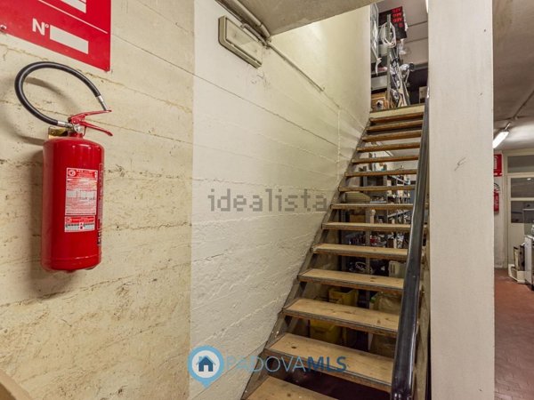 casa indipendente in vendita a Padova in zona Sant'Osvaldo / Santa Rita