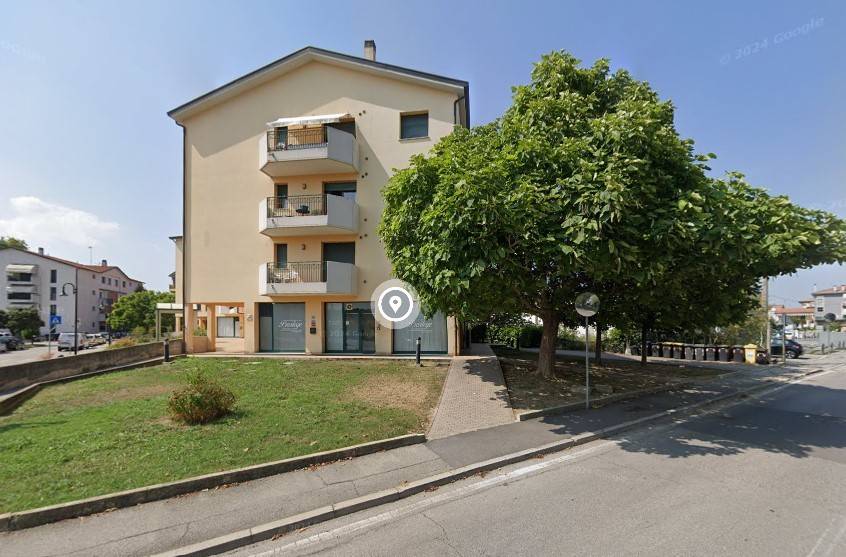 negozio in vendita a Padova in zona Brentelle