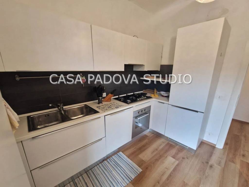 appartamento in vendita a Padova in zona Pontevigodarzere