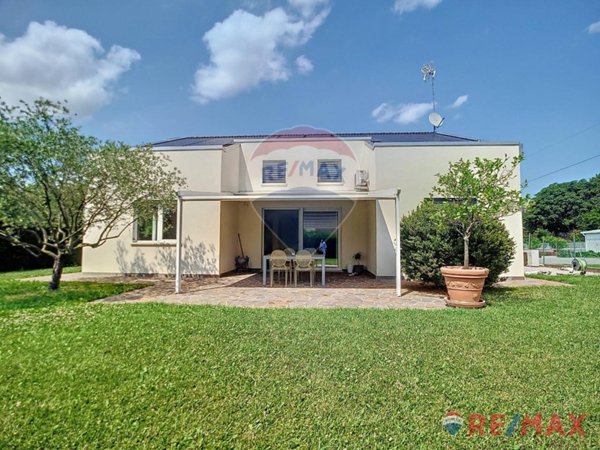 casa indipendente in vendita a Padova in zona Mortise