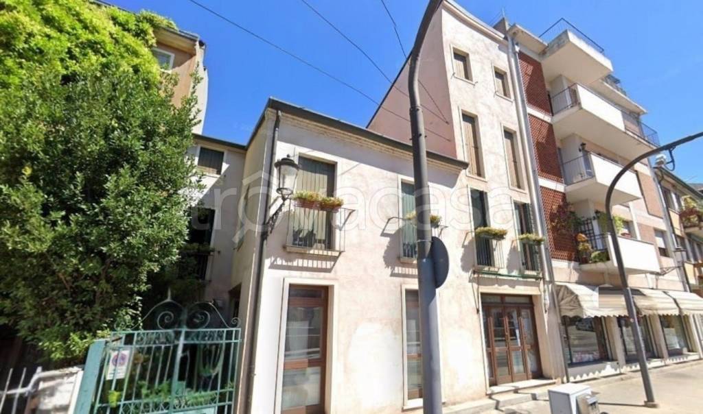 appartamento in vendita a Padova in zona Centro Storico