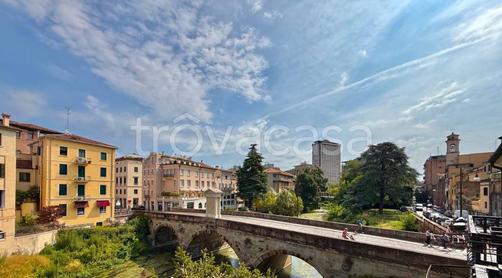 appartamento in vendita a Padova in zona Savonarola