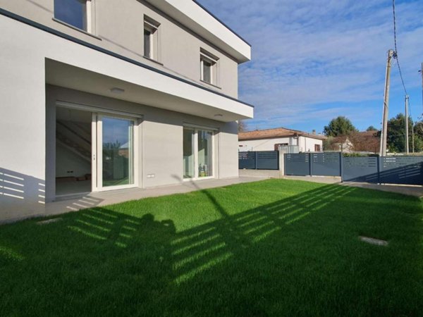 casa indipendente in vendita a Padova in zona Guizza