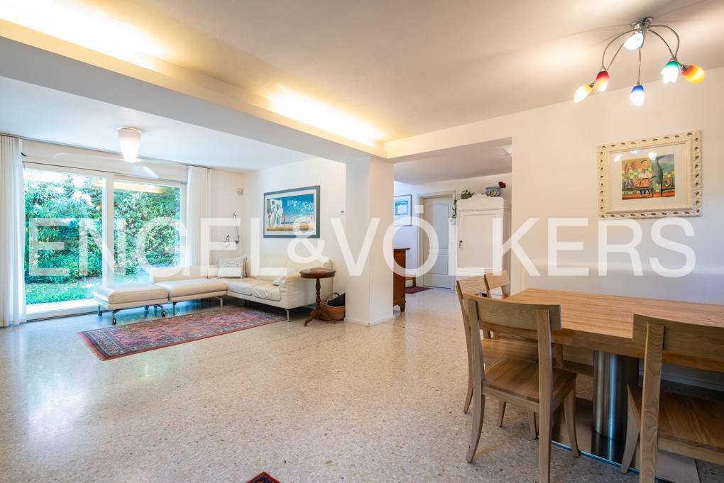 casa indipendente in vendita a Padova in zona Sant'Osvaldo / Santa Rita