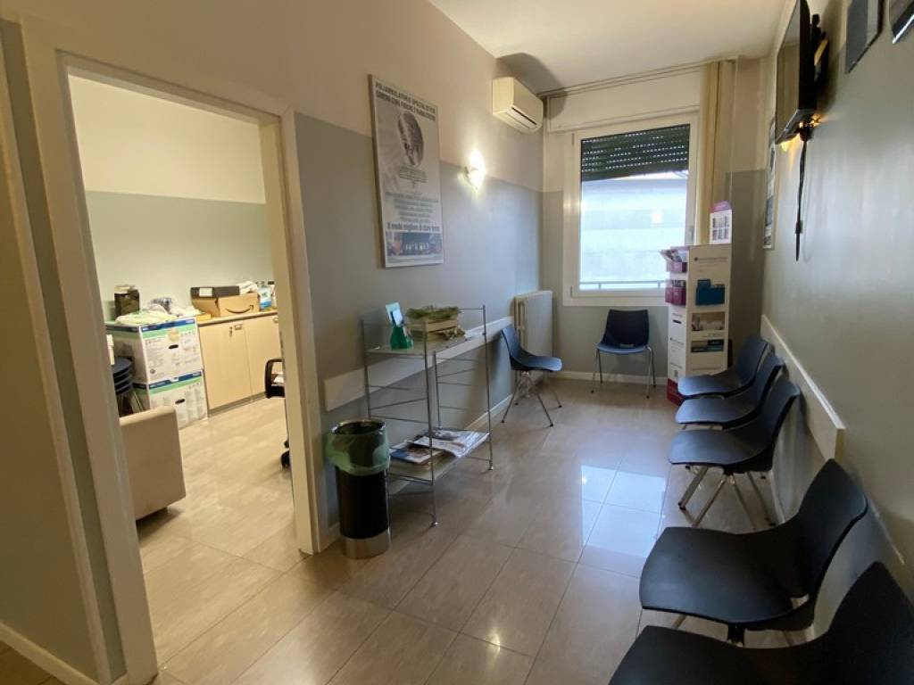 ufficio in vendita a Padova in zona Stanga