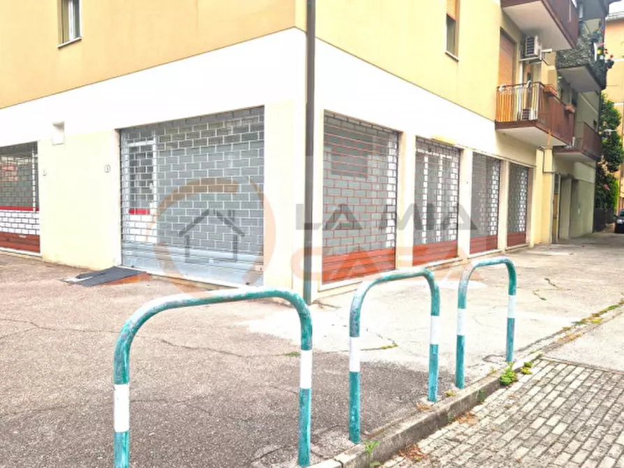 negozio in vendita a Padova in zona Arcella