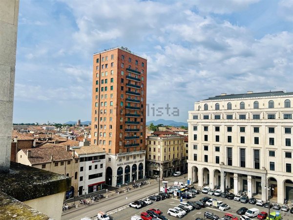 appartamento in vendita a Padova in zona Centro Storico