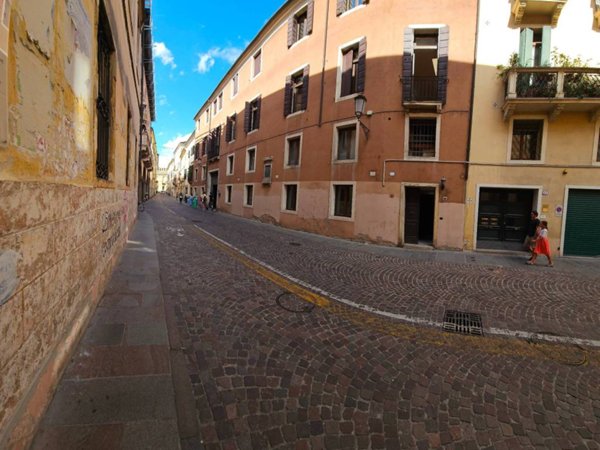 ufficio in vendita a Padova in zona Centro Storico