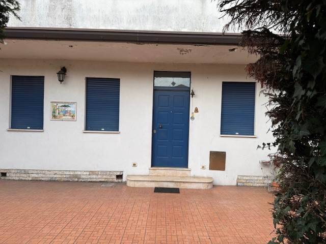 casa indipendente in vendita a Padova in zona Arcella