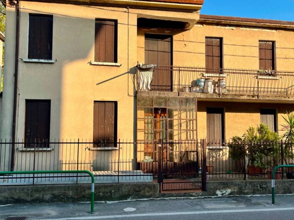 casa indipendente in vendita a Padova in zona San Carlo