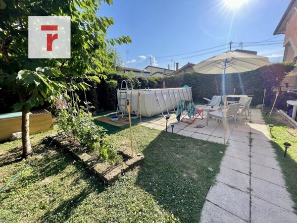 casa indipendente in vendita a Padova in zona Santa Croce