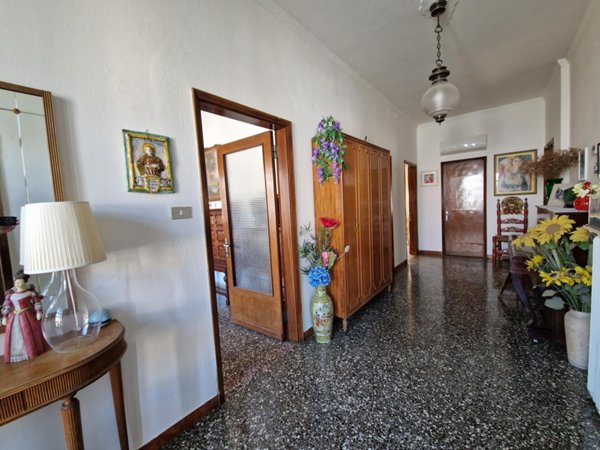 casa indipendente in vendita a Padova in zona San Carlo