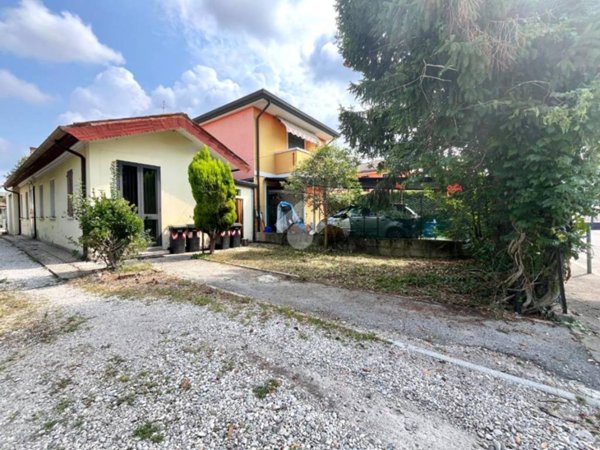 casa indipendente in vendita a Padova in zona Guizza