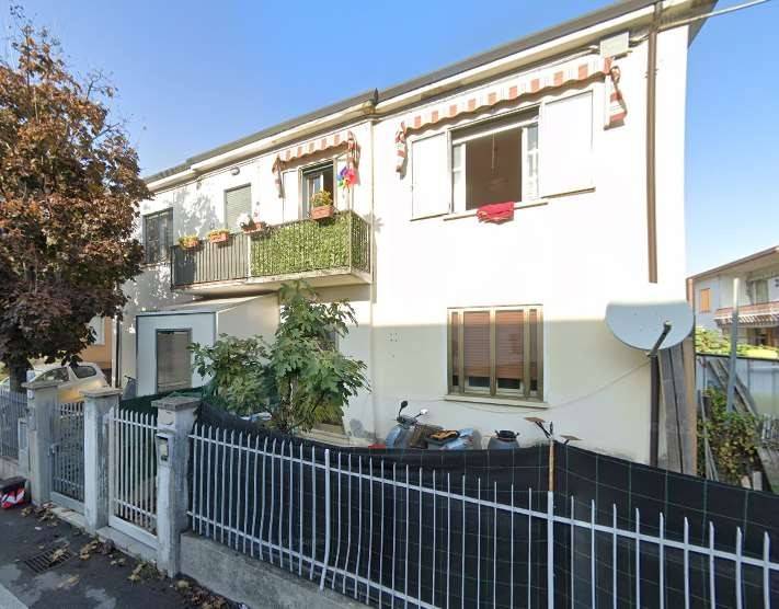 appartamento in vendita a Padova in zona Arcella