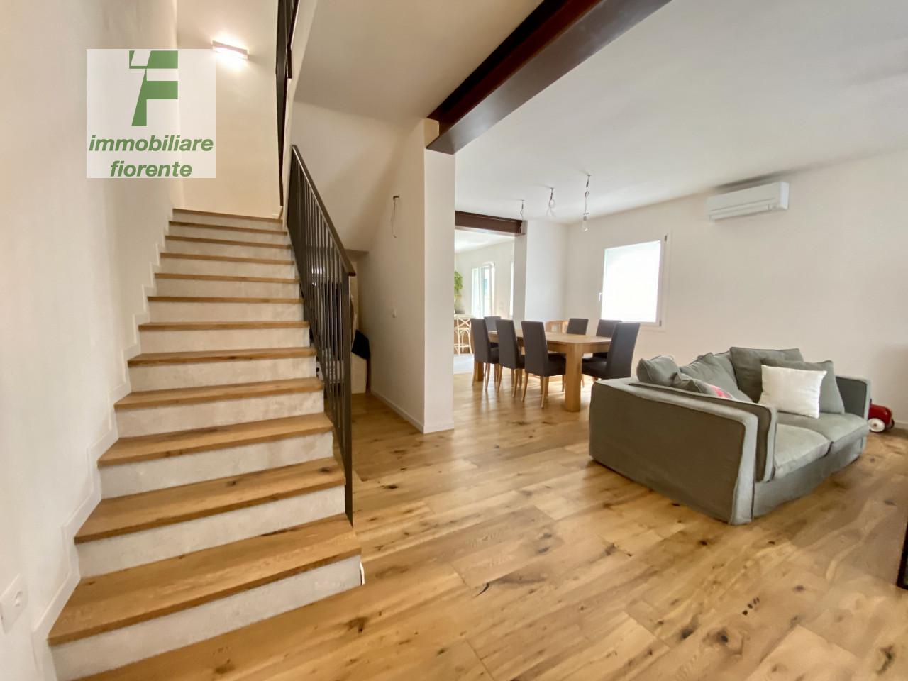 casa indipendente in vendita a Padova in zona Montà