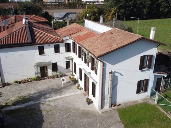casa indipendente in vendita a Padova in zona Camin / Granze