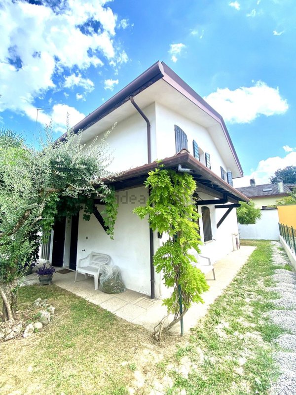 casa indipendente in vendita a Padova in zona Guizza