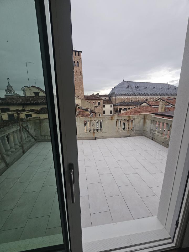 appartamento in vendita a Padova in zona Centro Storico